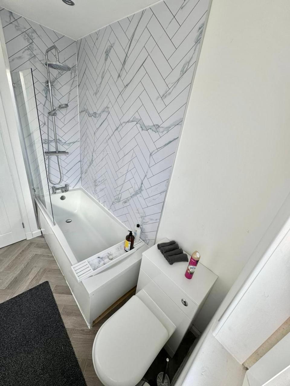 Clydebank Brand New 3Bdr Home, Glasgow Eksteriør bilde